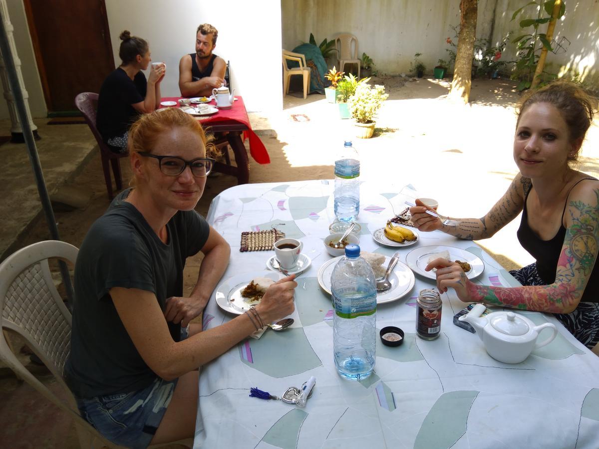 Chithra Homestay Tangalle Luaran gambar