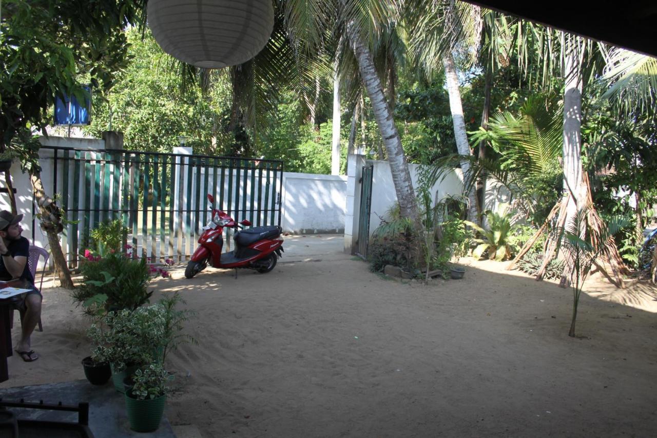 Chithra Homestay Tangalle Luaran gambar