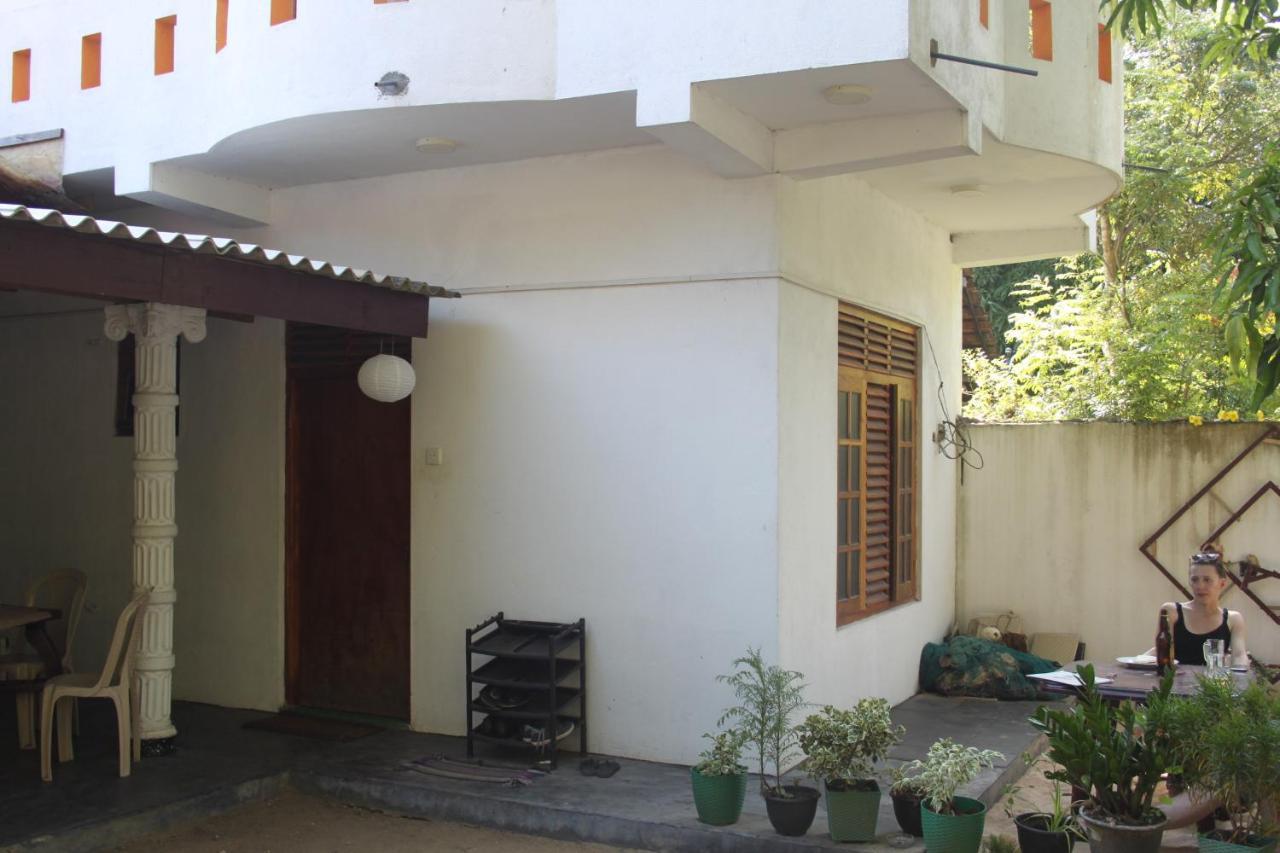 Chithra Homestay Tangalle Luaran gambar