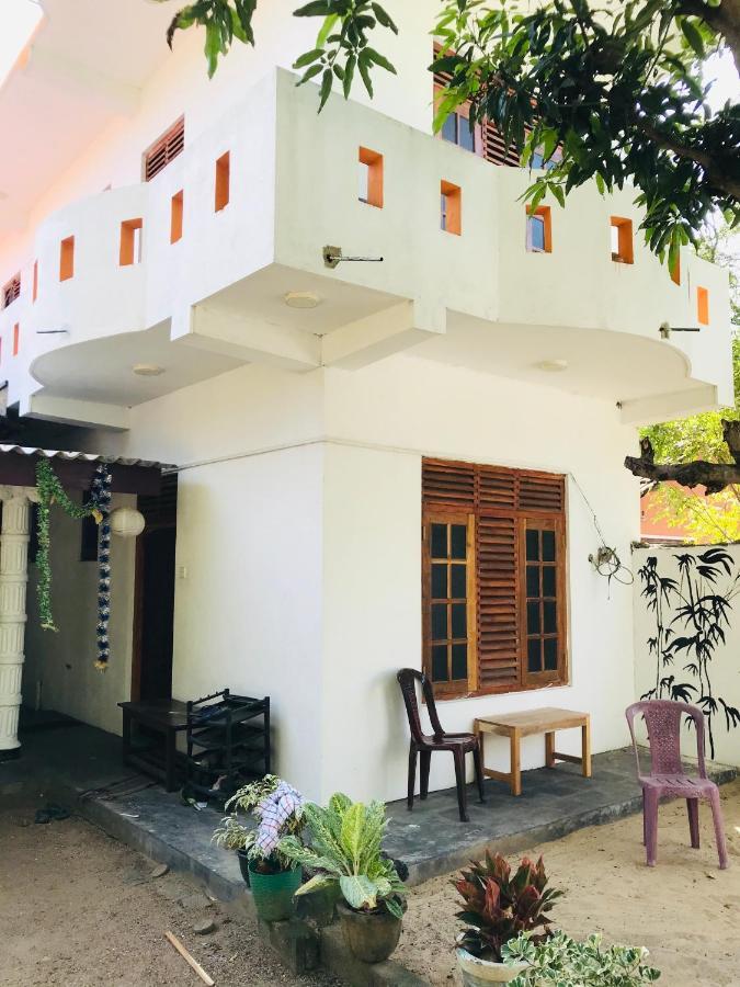 Chithra Homestay Tangalle Luaran gambar